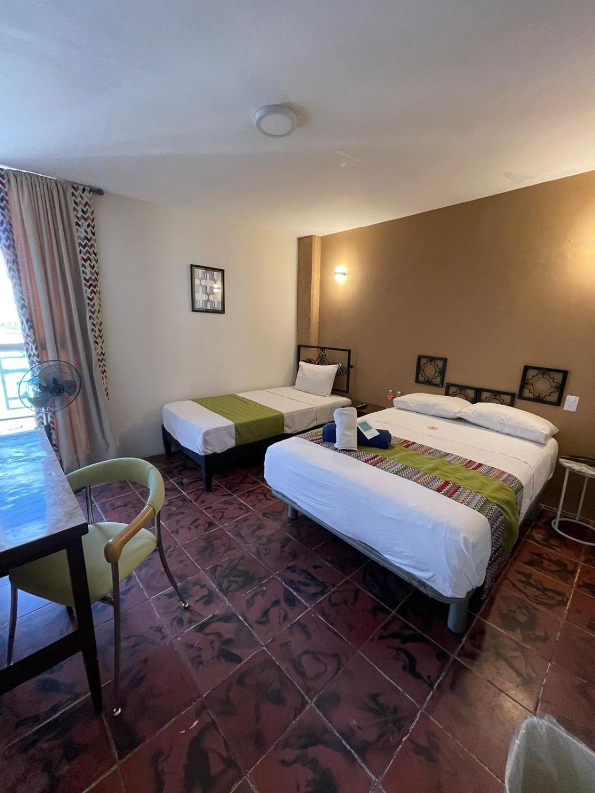 Hotel Flamingos 瓜达拉哈拉 外观 照片